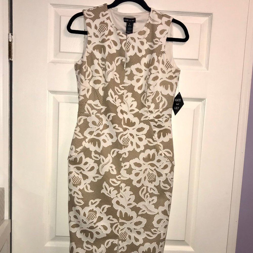 Kate and Lily Tan&White Sleeveless Dress w/Pockets